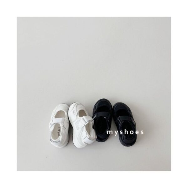 ImageDrain-20251013T113558.683Z 經典黑白布鞋