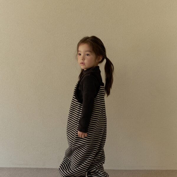 低調點點高領上衣