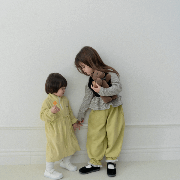 ImageDrain-20260224T022310.887Z 簡約蕾絲縮口長褲