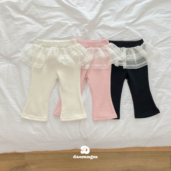 IMG_9431 甜美蕾絲簾長褲