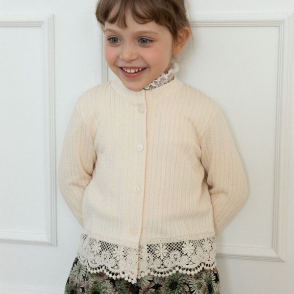 ImageDrain-20260310T024453.882Z 溫柔坑條蕾絲外套