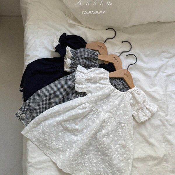 ImageDrain-20260415T103737.909Z 精緻樹枝壓紋洋裝